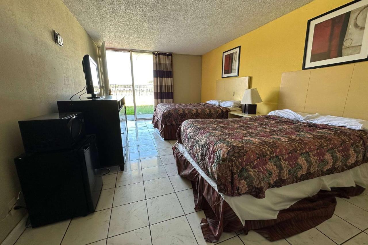 Travelodge By Wyndham Lumberton Exterior foto